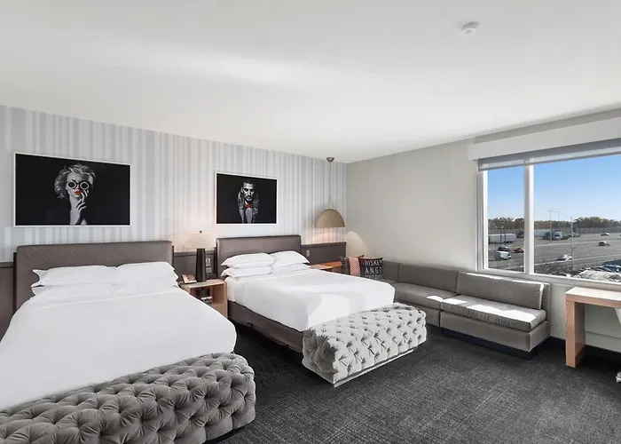 The Rose Chicago, Tapestry Collection By Hilton Hotel Rosemont